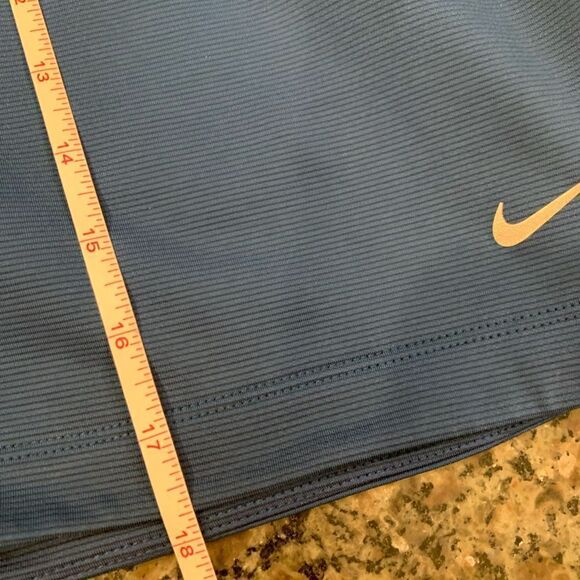 Nike Ladies Skort. Size: XL. - Picture 6 of 6